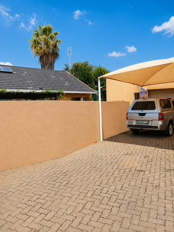 2 Bedroom Property for Sale in Pellissier Free State